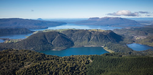 Hike to Lake Tikitapu and Lake Rotokakahi